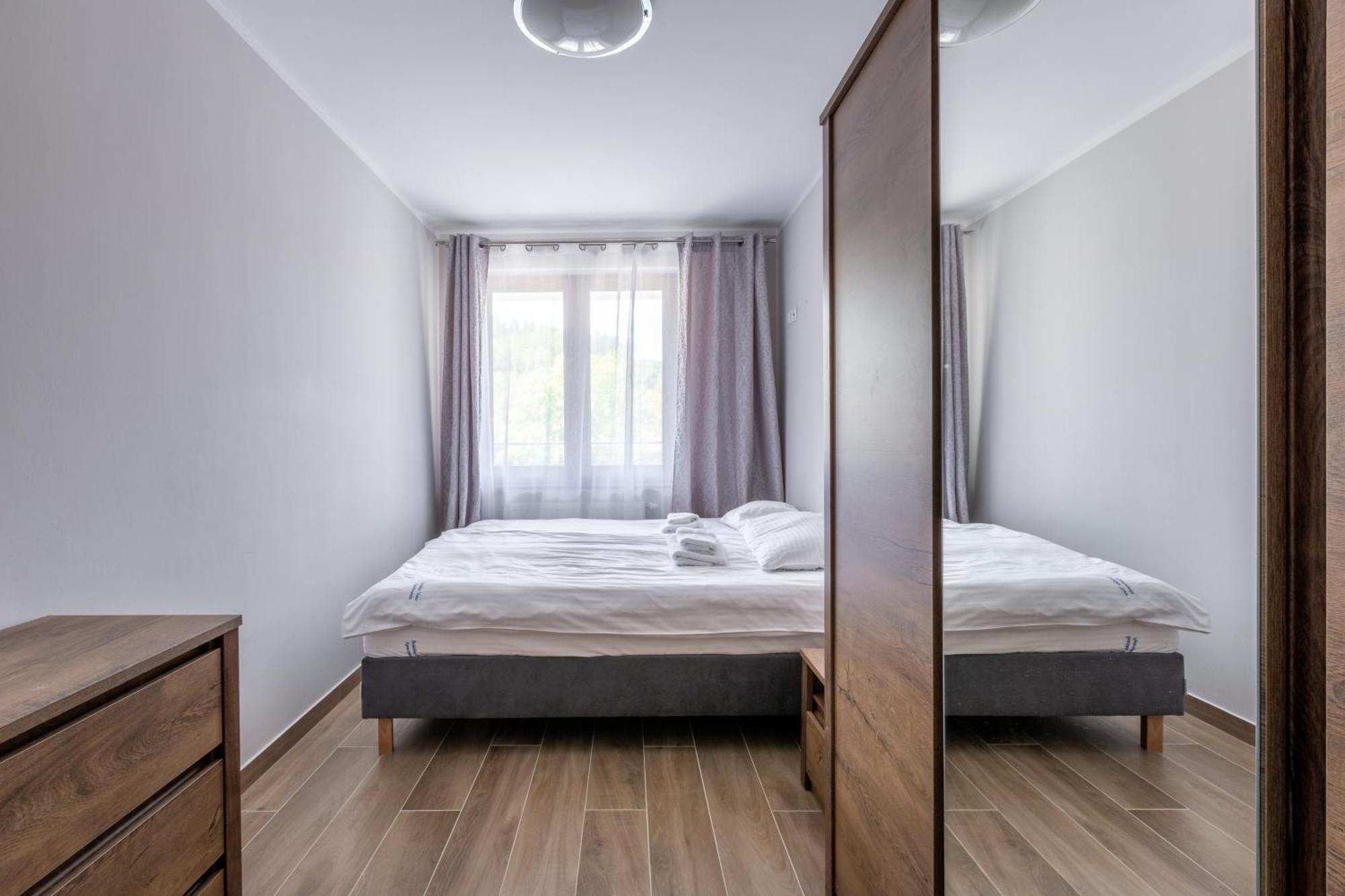 Apartamenty Bluesky - Ogrodnicza 7 I 9 - Z Widokiem Na Gory, W Zielonej Okolicy, Blisko Centrum I Atrakcji Karpacza Szoba fotó